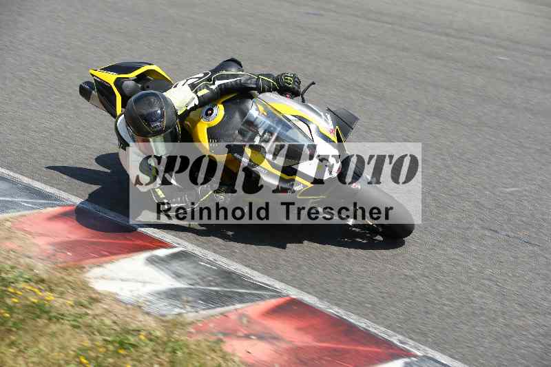 /Archiv-2023/28 05.06.2023 Moto Club Anneau du Rhin/rouge-expert/5